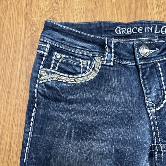 Grace In LA Women's 27 Low Rise Capri Jeans - Rhinestone Embellished Medium Wash - Picture 4 of 15